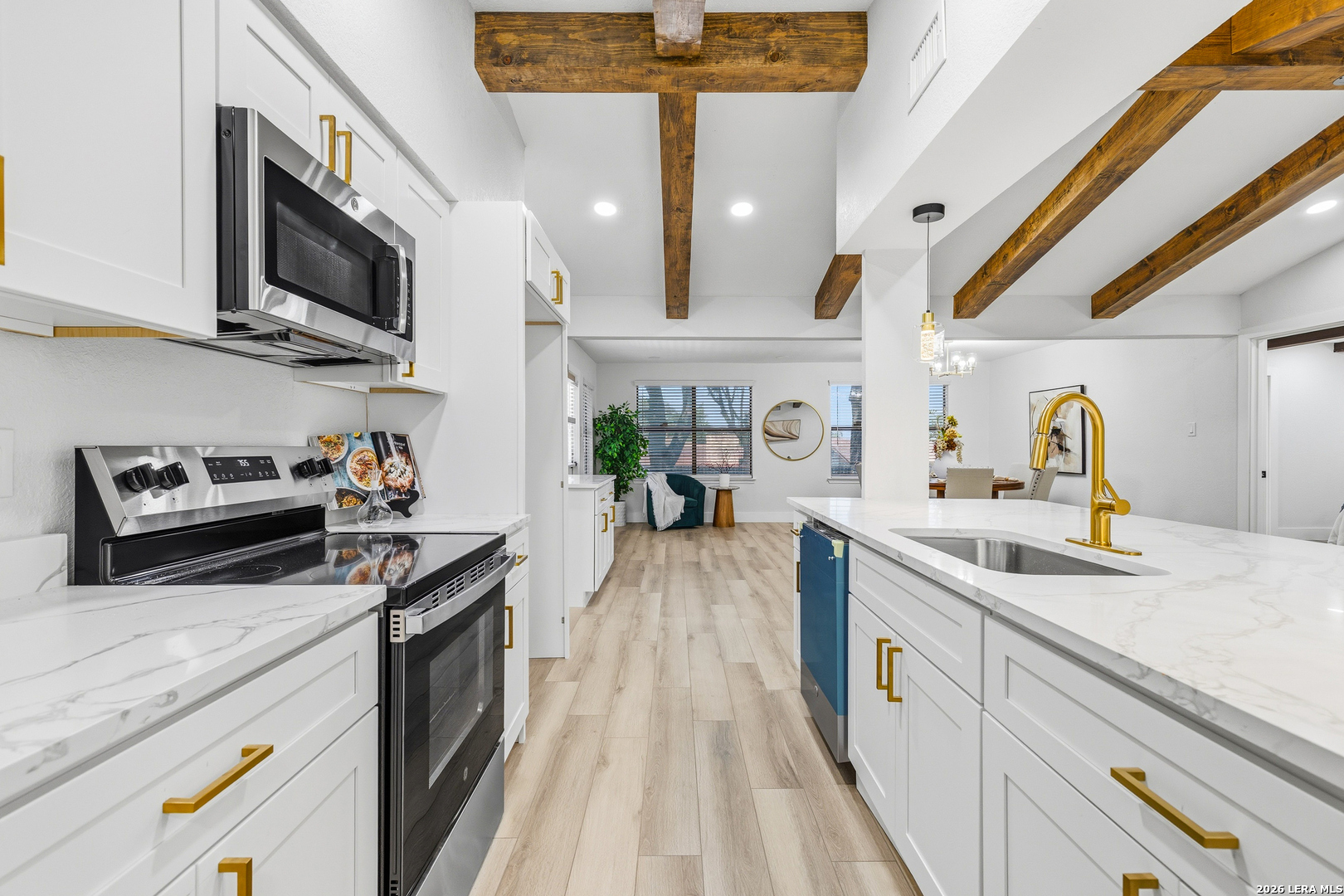 10806 Lands Run Street San Antonio TX 78230