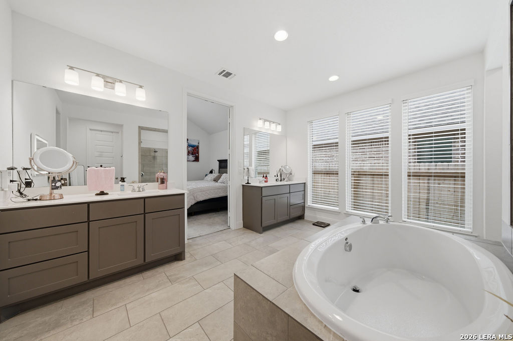 10123 Dapple Colt San Antonio TX 78254
