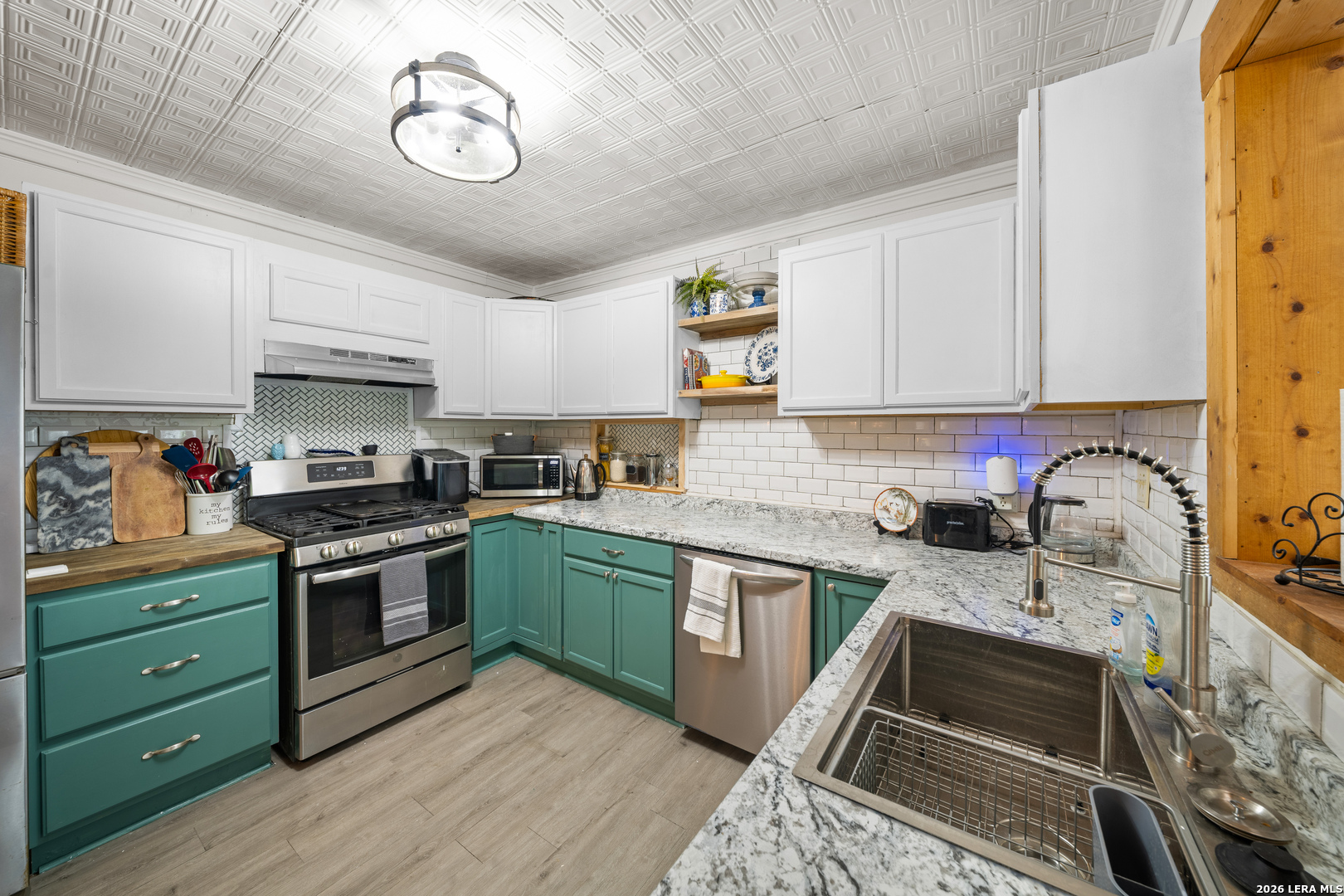 5626 Cary Grant San Antonio TX 78240