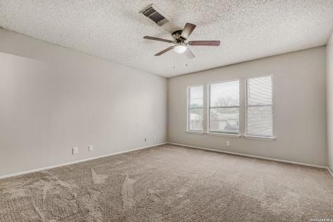 8264 Longhorn Ridge Converse TX 78109