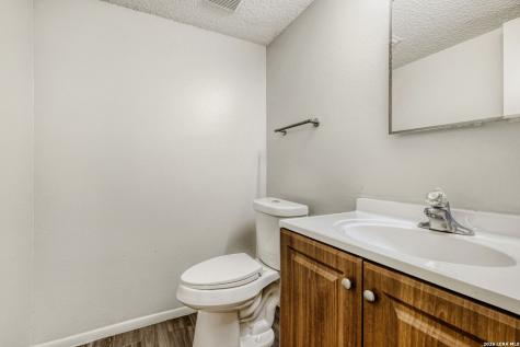 8264 Longhorn Ridge Converse TX 78109