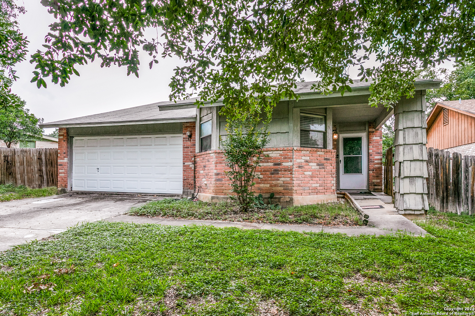 13246 Larkwalk Street San Antonio TX 78233