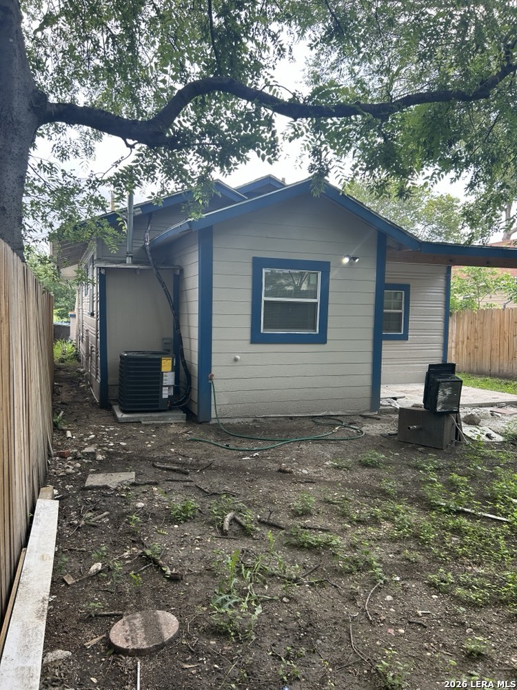 2716 Vera Cruz San Antonio TX 78207