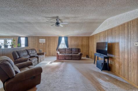 303 19th Carrizo Springs TX 78834