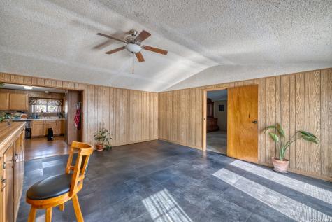 303 19th Carrizo Springs TX 78834