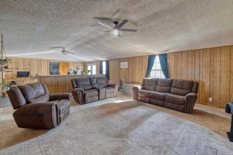 303 19th Carrizo Springs TX 78834