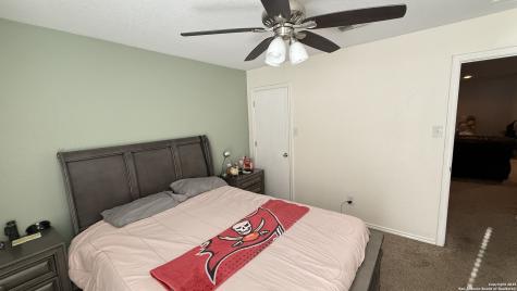 10239 Huisache Field Helotes TX 78023