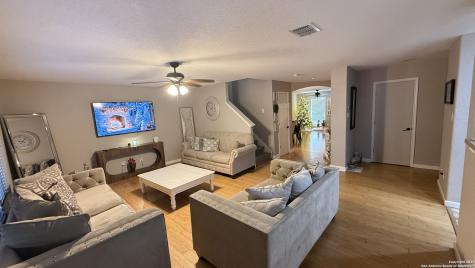 10239 Huisache Field Helotes TX 78023