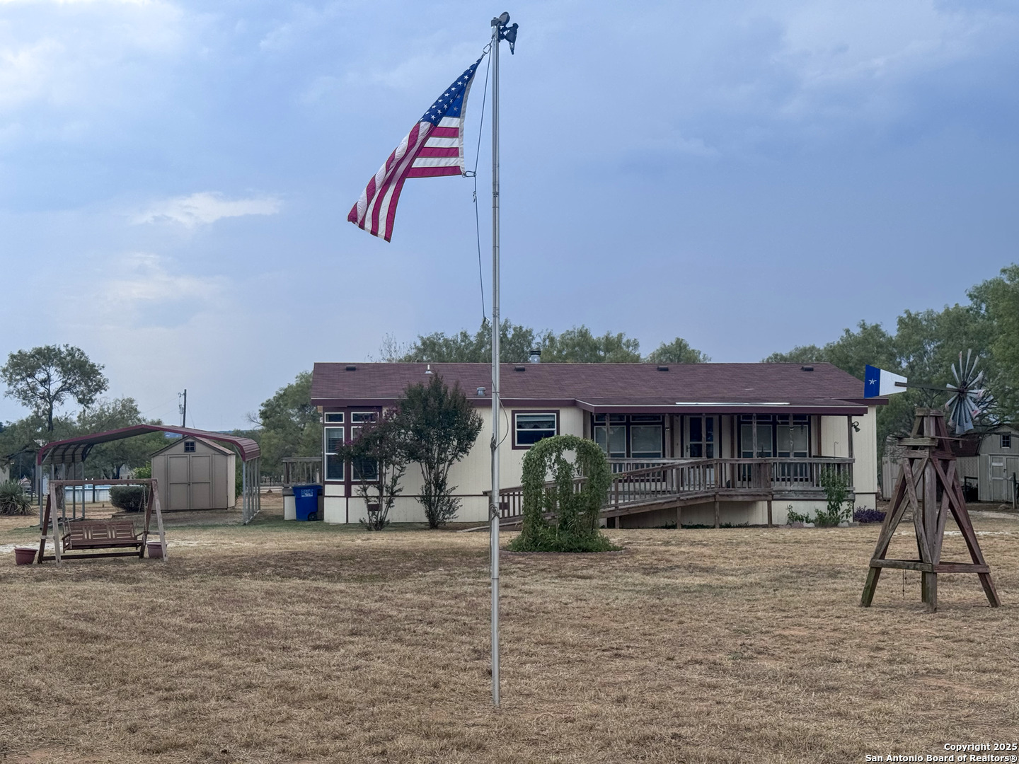 207 Homestead La Vernia TX 78121