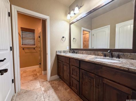 105 E Eden Valley Adkins TX 78101