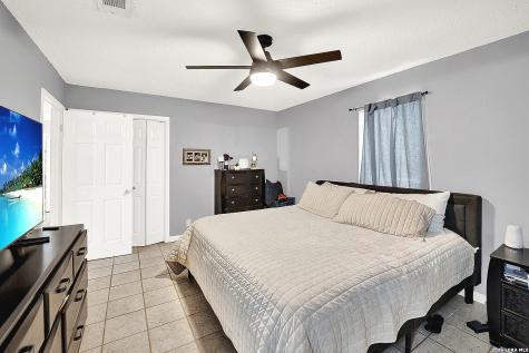 1501 Longhorn Floresville TX 78114