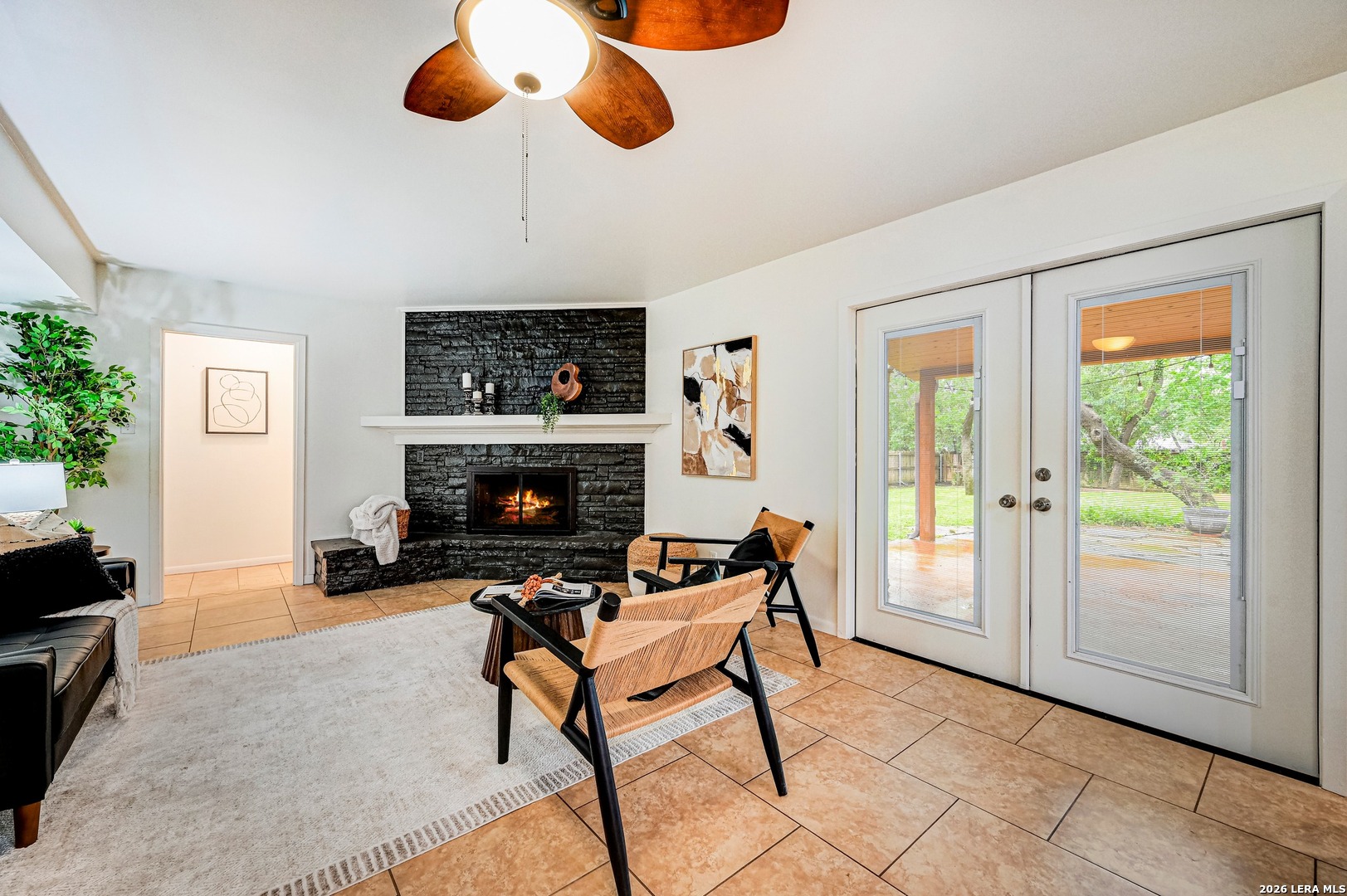 155 William Classen Hollywood Park TX 78232