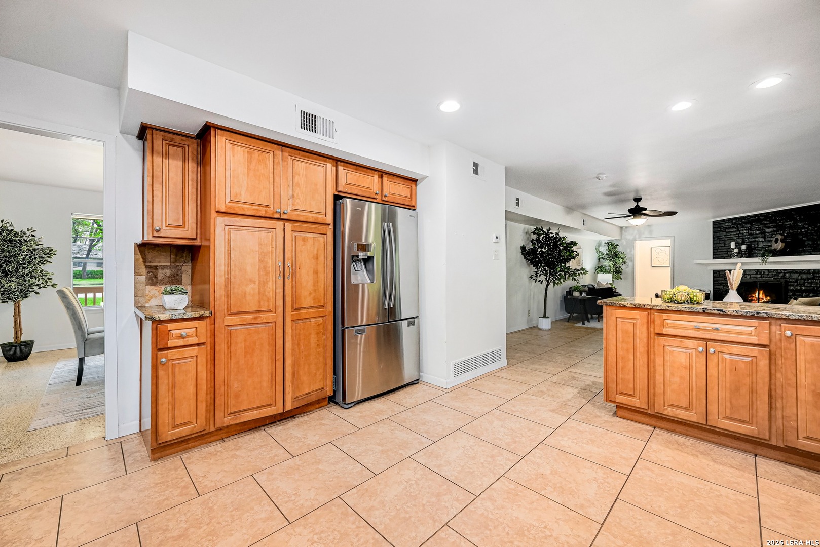 155 William Classen Hollywood Park TX 78232