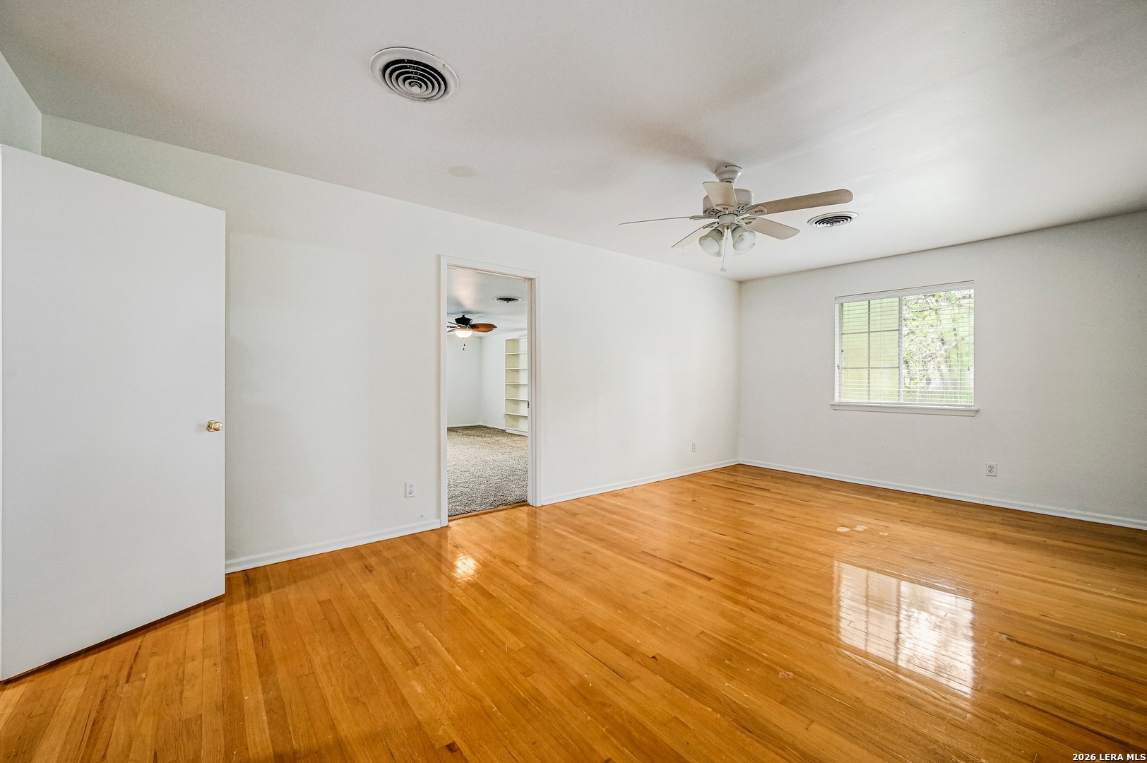 155 William Classen Hollywood Park TX 78232