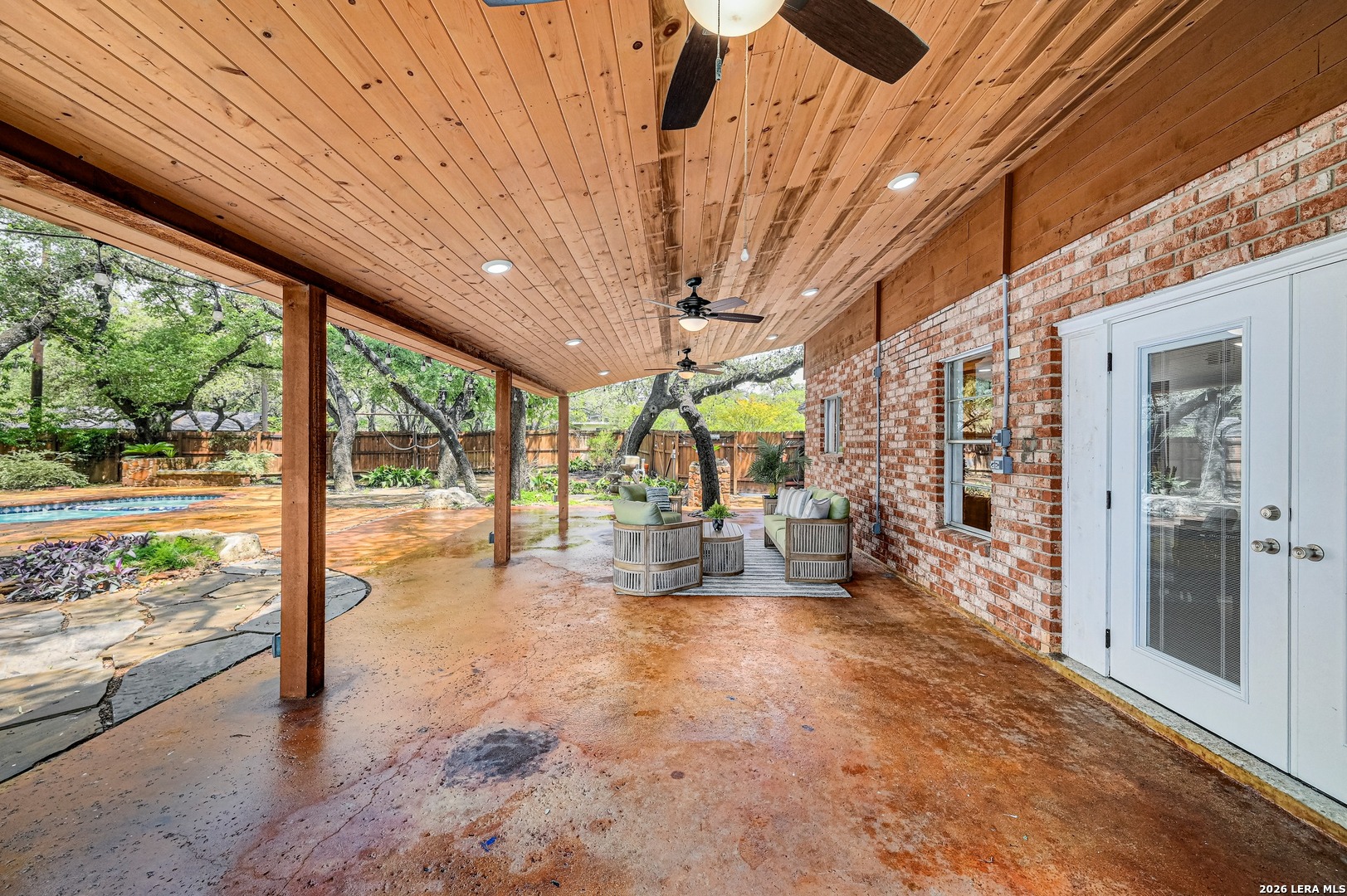 155 William Classen Hollywood Park TX 78232