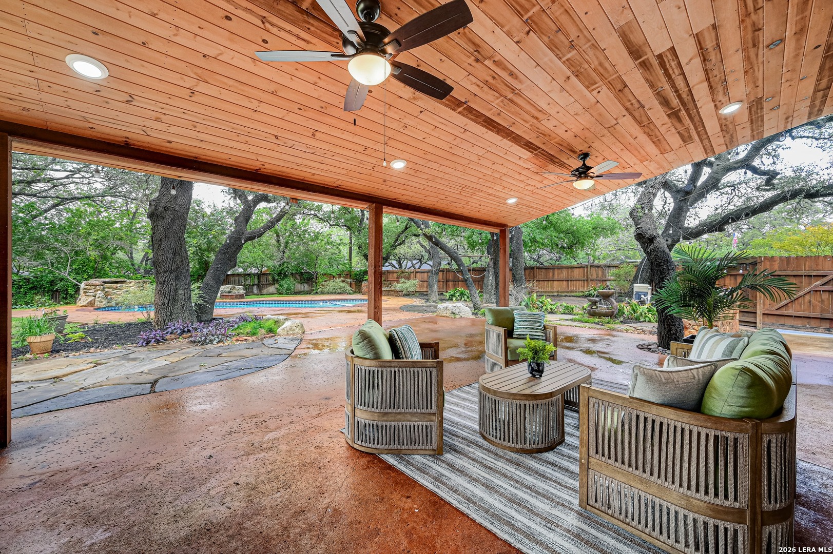 155 William Classen Hollywood Park TX 78232