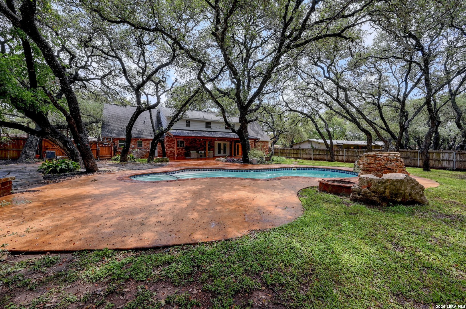 155 William Classen Hollywood Park TX 78232