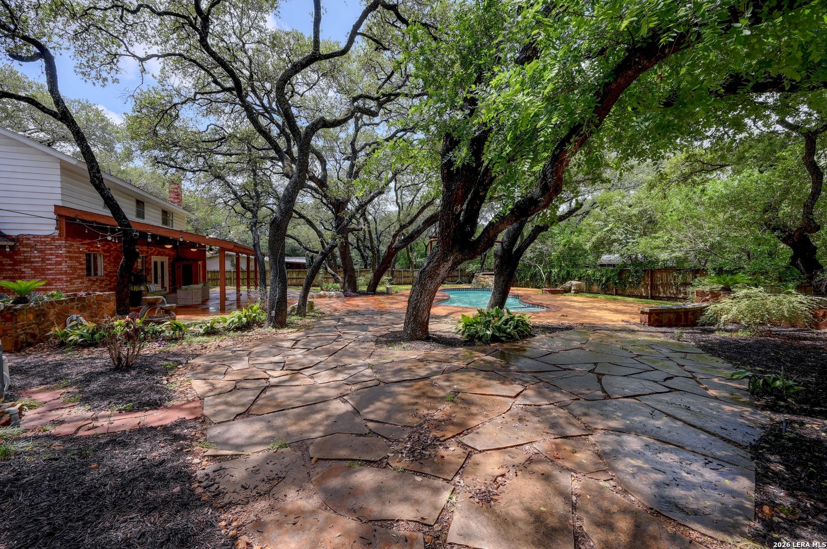 155 William Classen Hollywood Park TX 78232