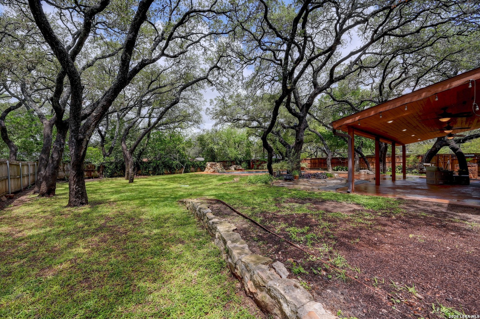 155 William Classen Hollywood Park TX 78232