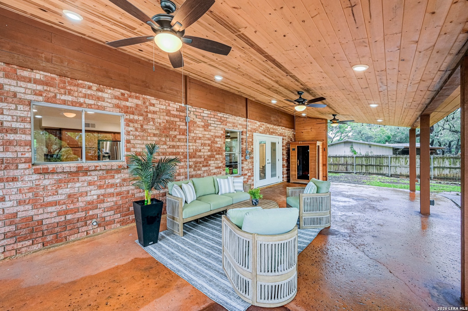 155 William Classen Hollywood Park TX 78232