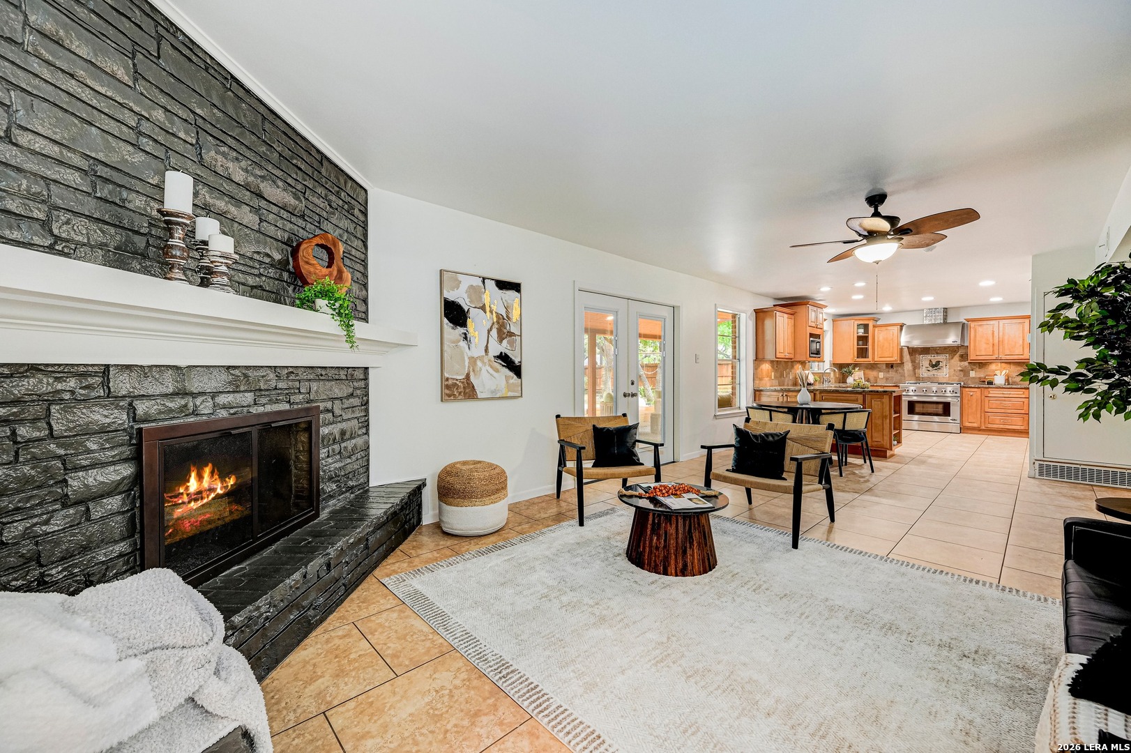 155 William Classen Hollywood Park TX 78232