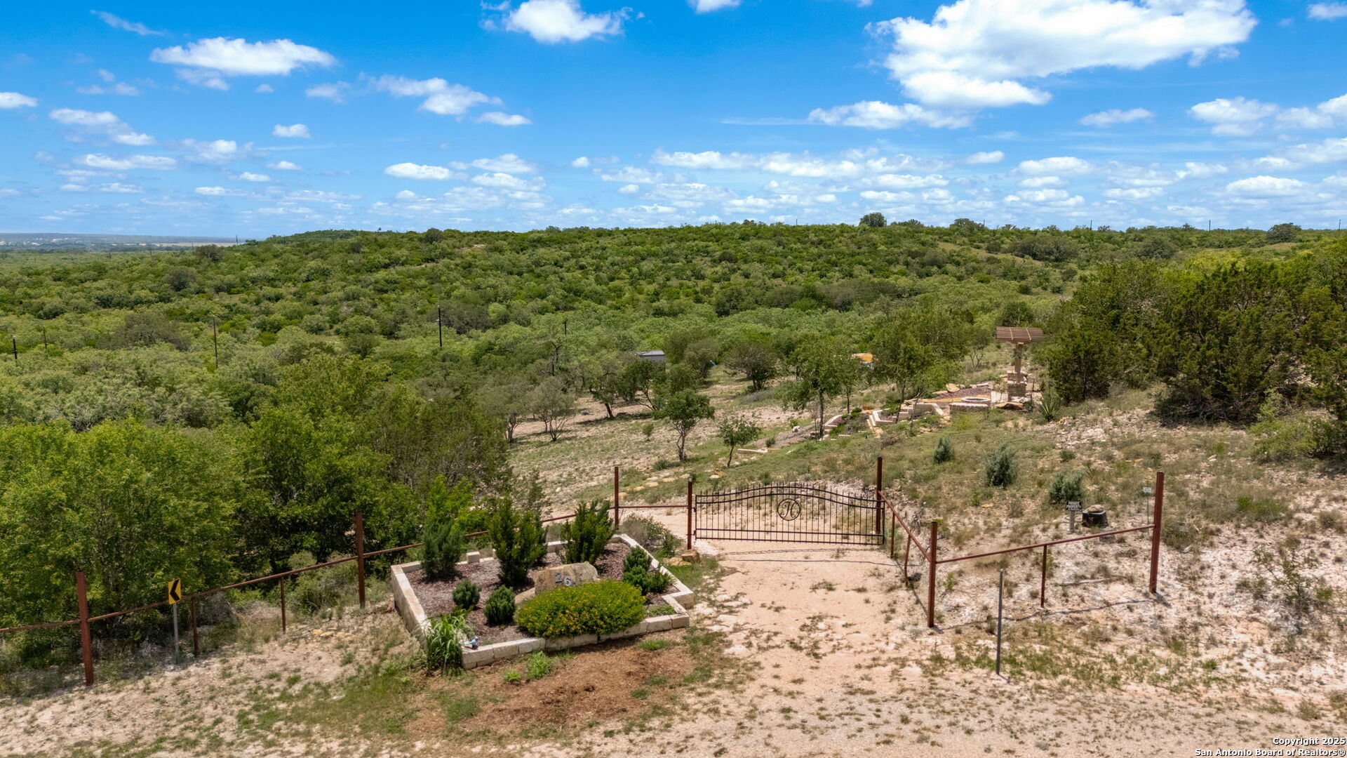 260 County Road 367 Hondo TX 78861