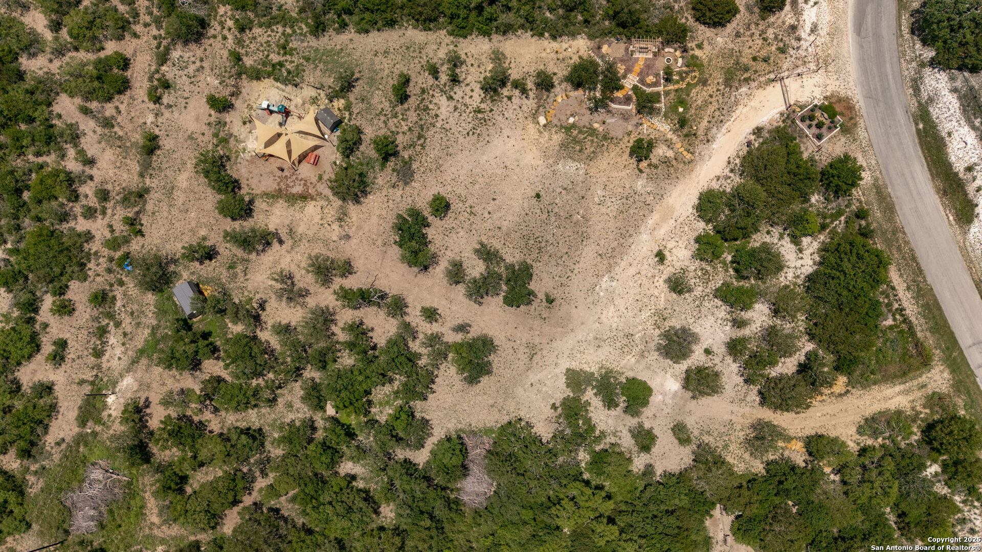 260 County Road 367 Hondo TX 78861