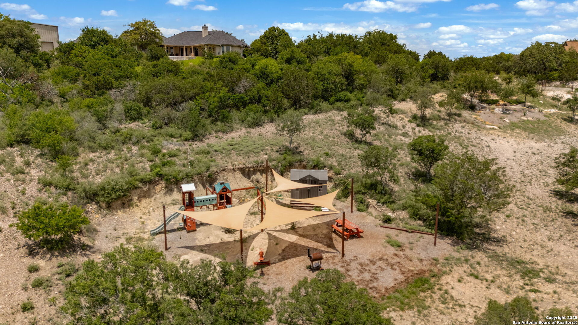 260 County Road 367 Hondo TX 78861