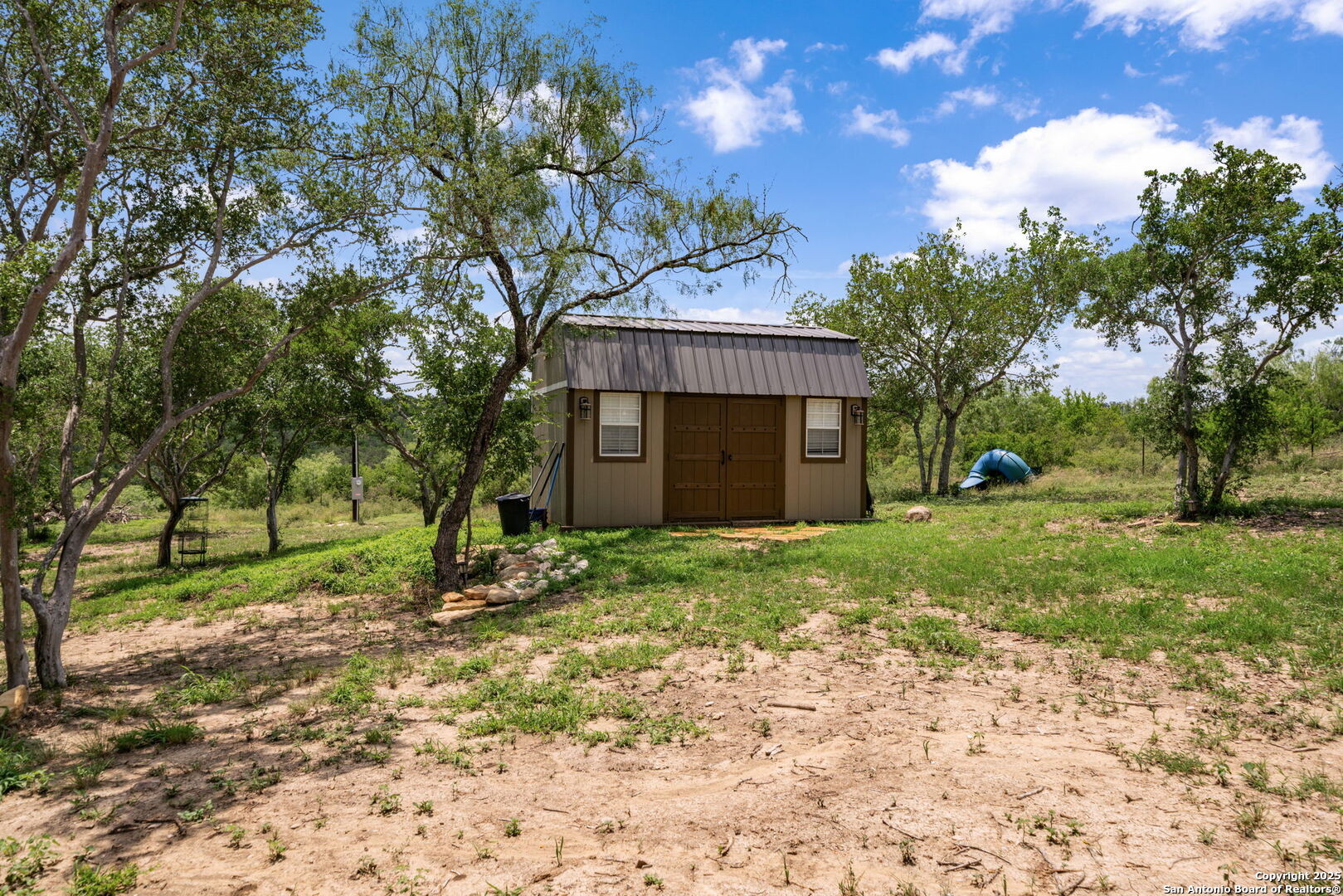 260 County Road 367 Hondo TX 78861