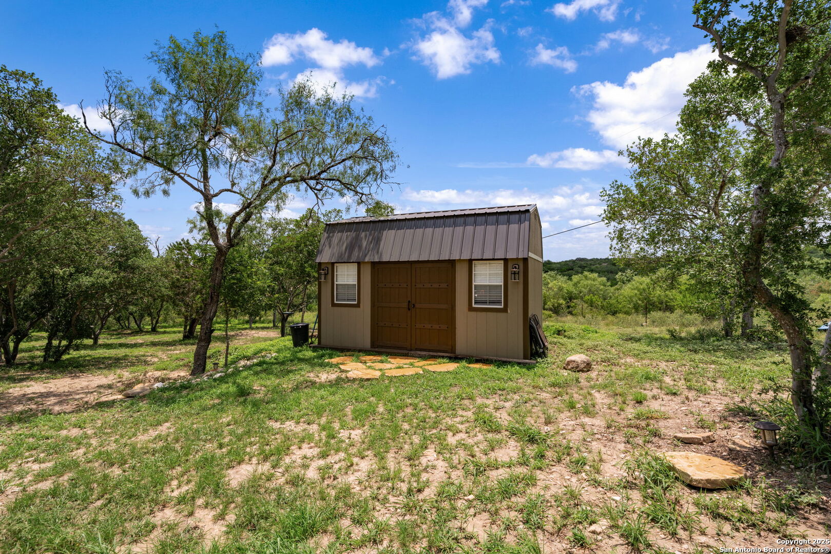260 County Road 367 Hondo TX 78861