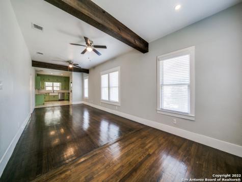1630 W Craig Place San Antonio TX 78201