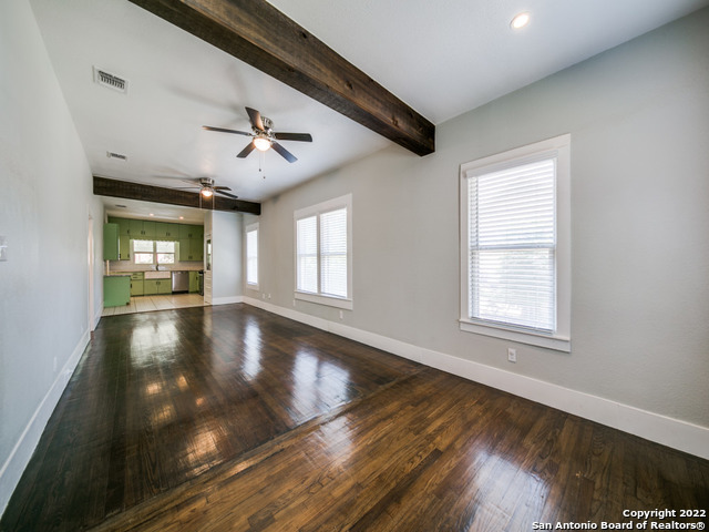 1630 W Craig Place San Antonio TX 78201