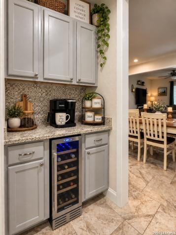 614 Moorside Drive Windcrest TX 78239