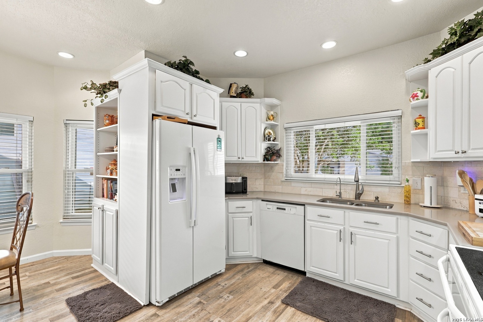 6906 Sunset Village Drive San Antonio TX 78249