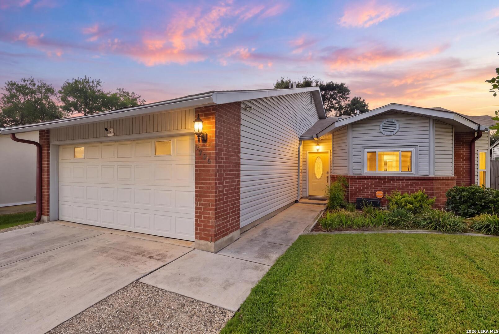 6906 Sunset Village Drive San Antonio TX 78249