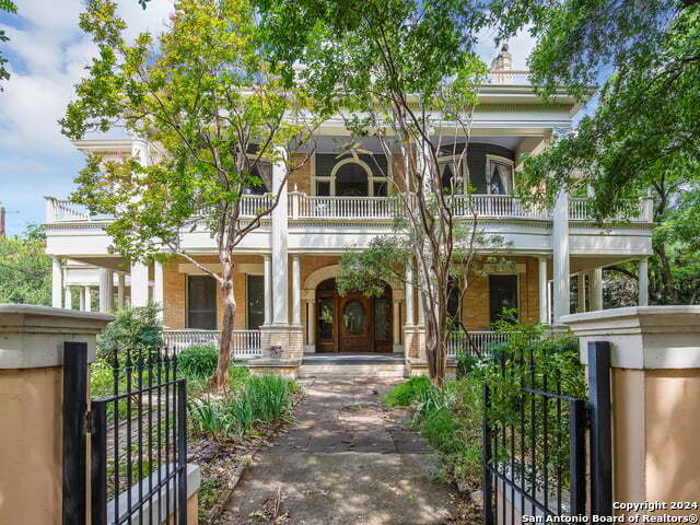 241 King William San Antonio TX 78204