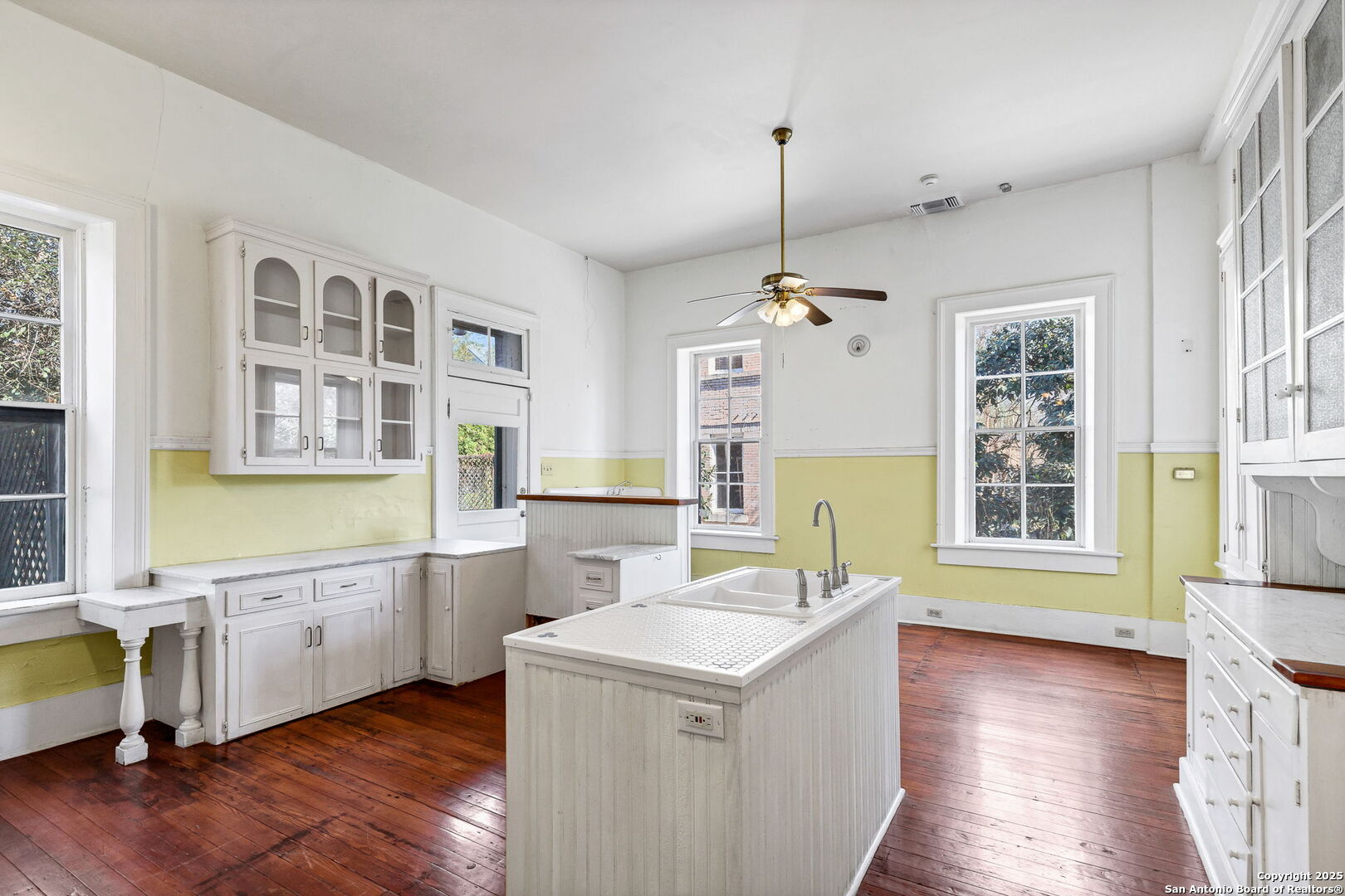 241 King William San Antonio TX 78204