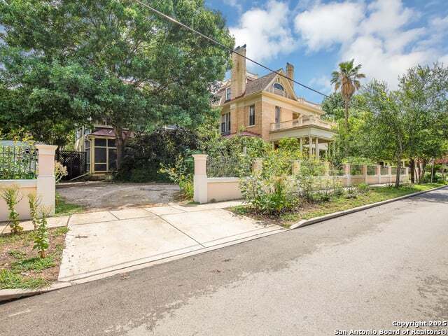 241 King William San Antonio TX 78204
