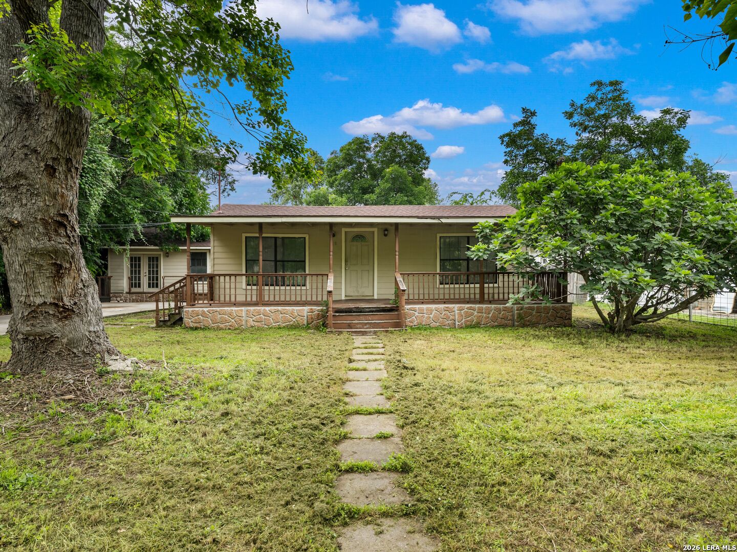 318 E Theissen Street Boerne TX 78006