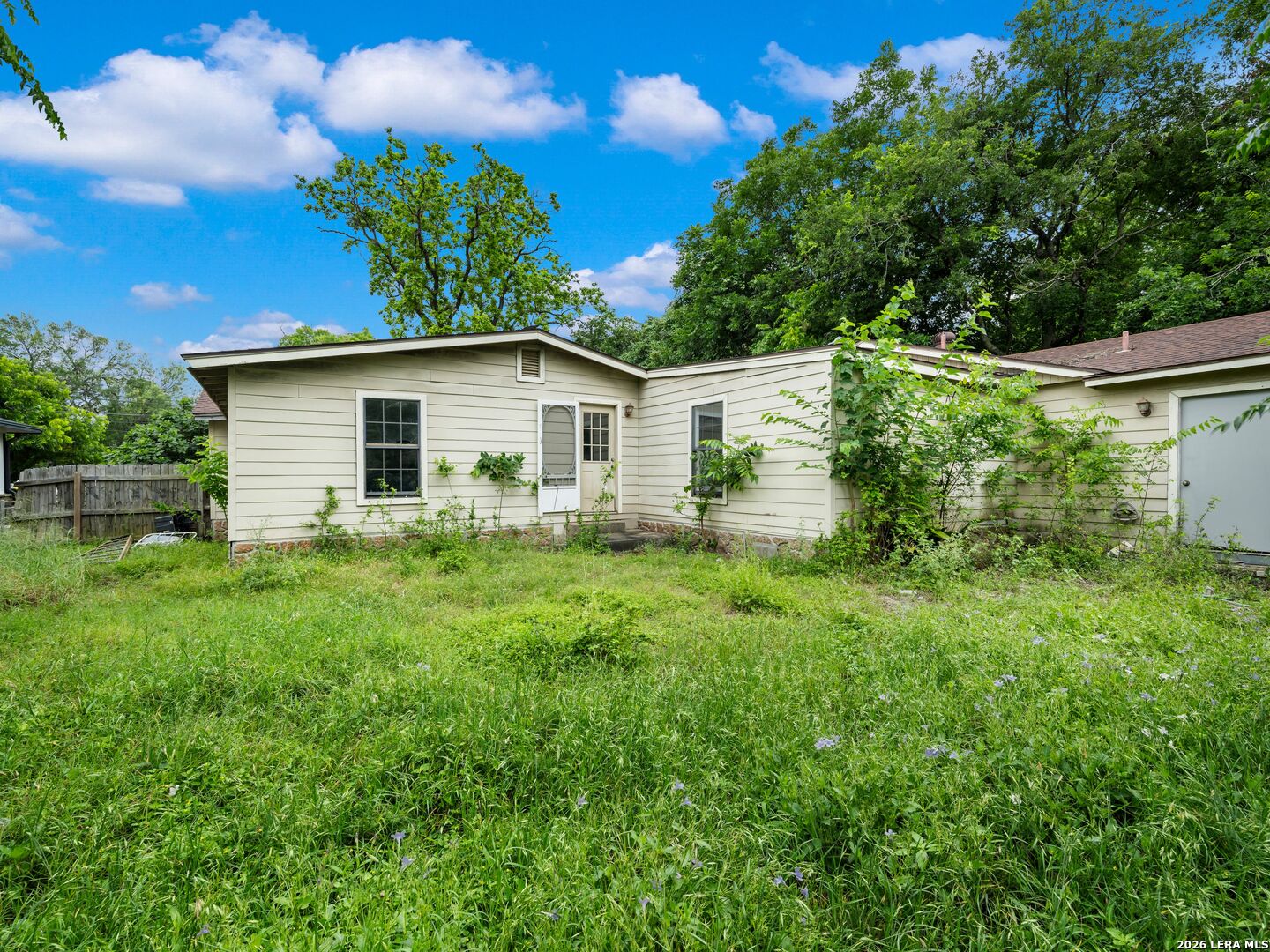 318 E Theissen Street Boerne TX 78006