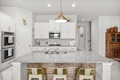 29739 Elkhorn Ridge Fair Oaks Ranch TX 78015