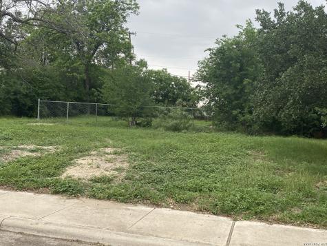 207 Merry Ann San Antonio TX 78223