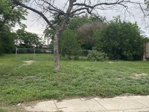 207 Merry Ann San Antonio TX 78223