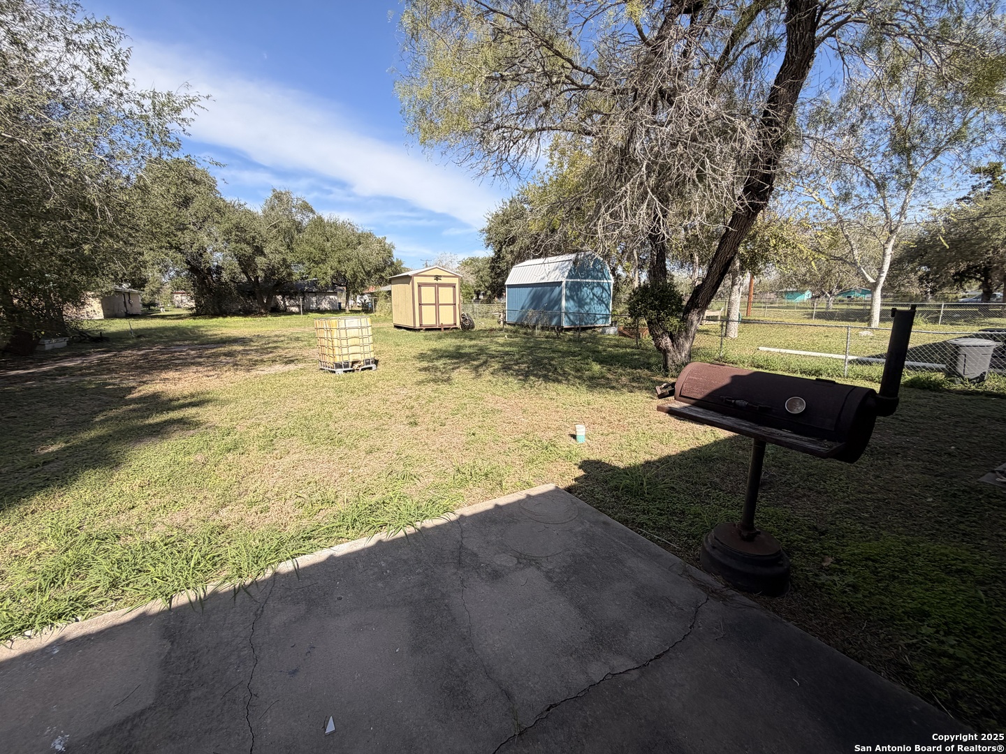902 W Flournoy Beeville TX 78102
