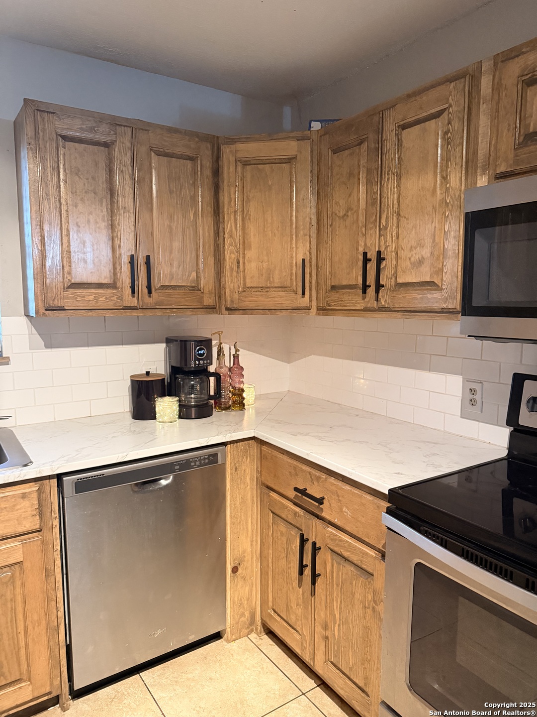 902 W Flournoy Beeville TX 78102