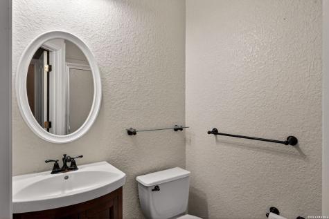 35 Gemsbuck Rise San Antonio TX 78258