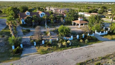 25 W Skyview Drive Del Rio TX 78840