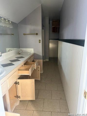 25 W Skyview Drive Del Rio TX 78840
