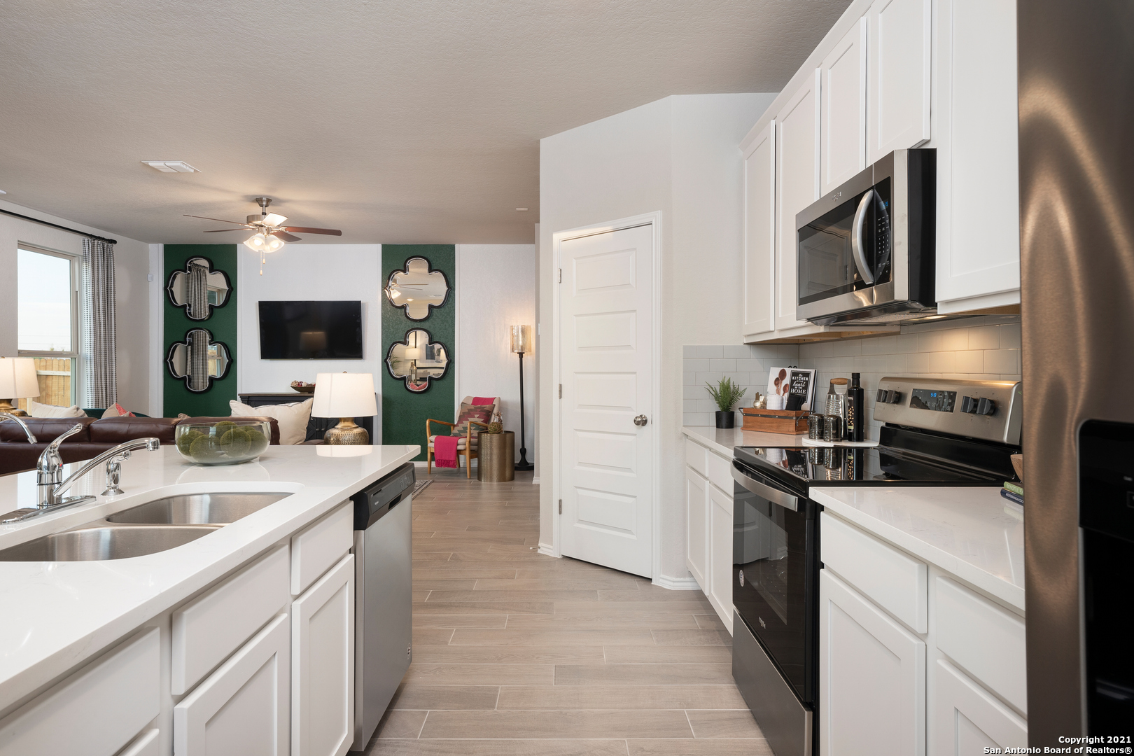 10118 Jardin Verde San Antonio TX 78224