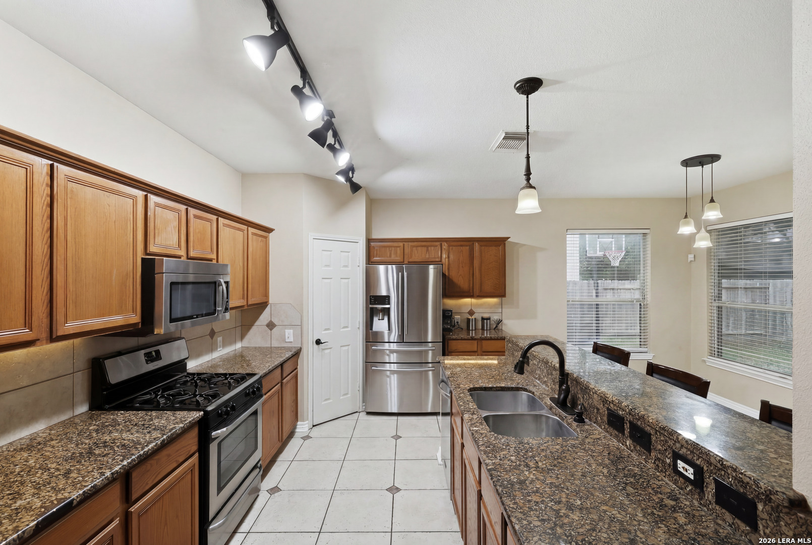 8839 Brae Crest San Antonio TX 78249